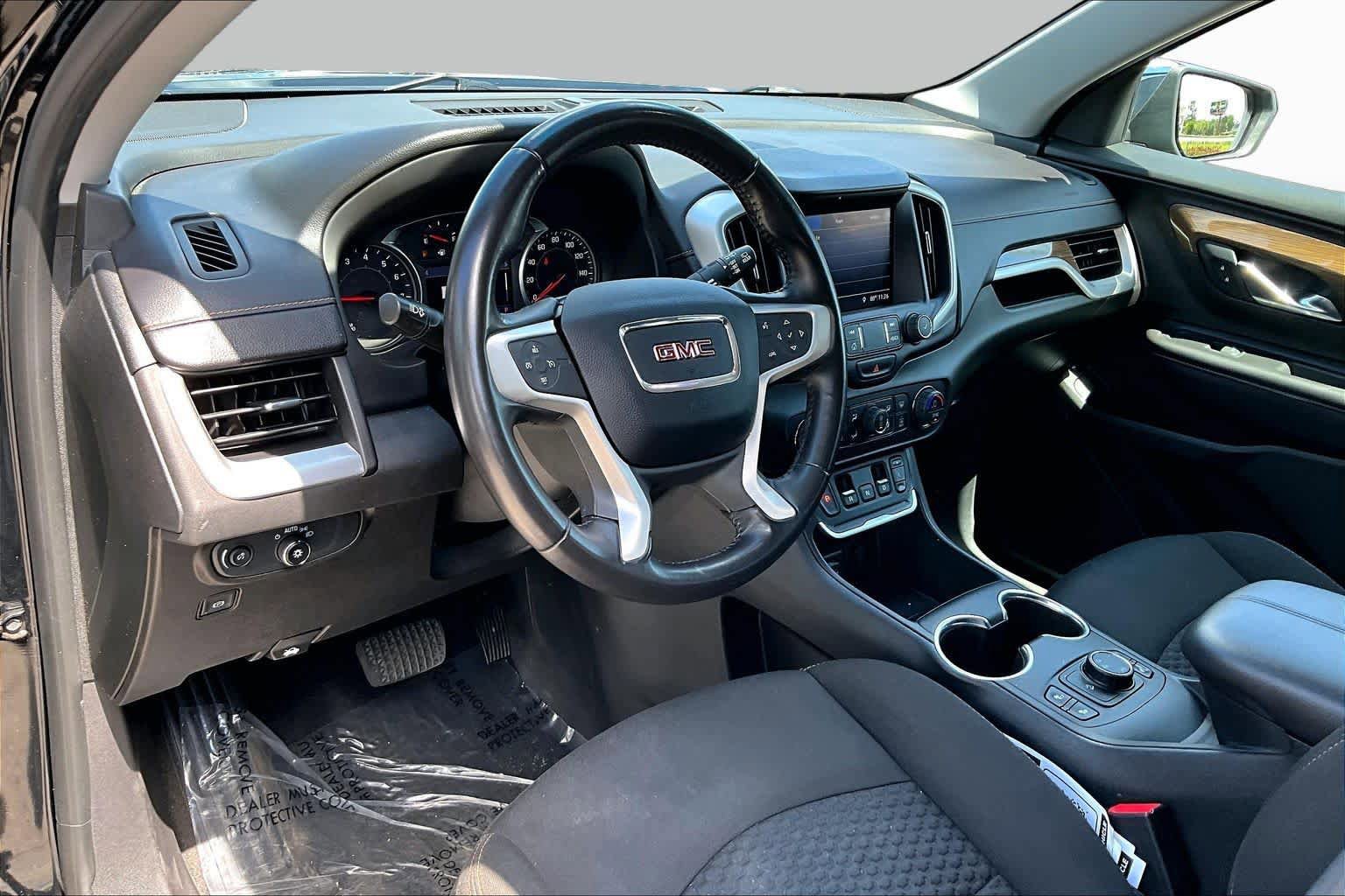 Used 2019 GMC Terrain SLE w/ Driver Convenience Package AWD/4WD image 18