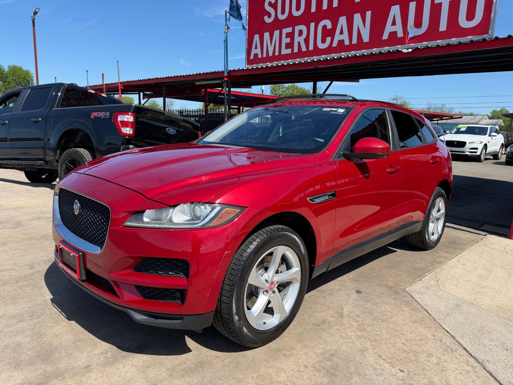Used 2017 Jaguar F-PACE Premium image 2