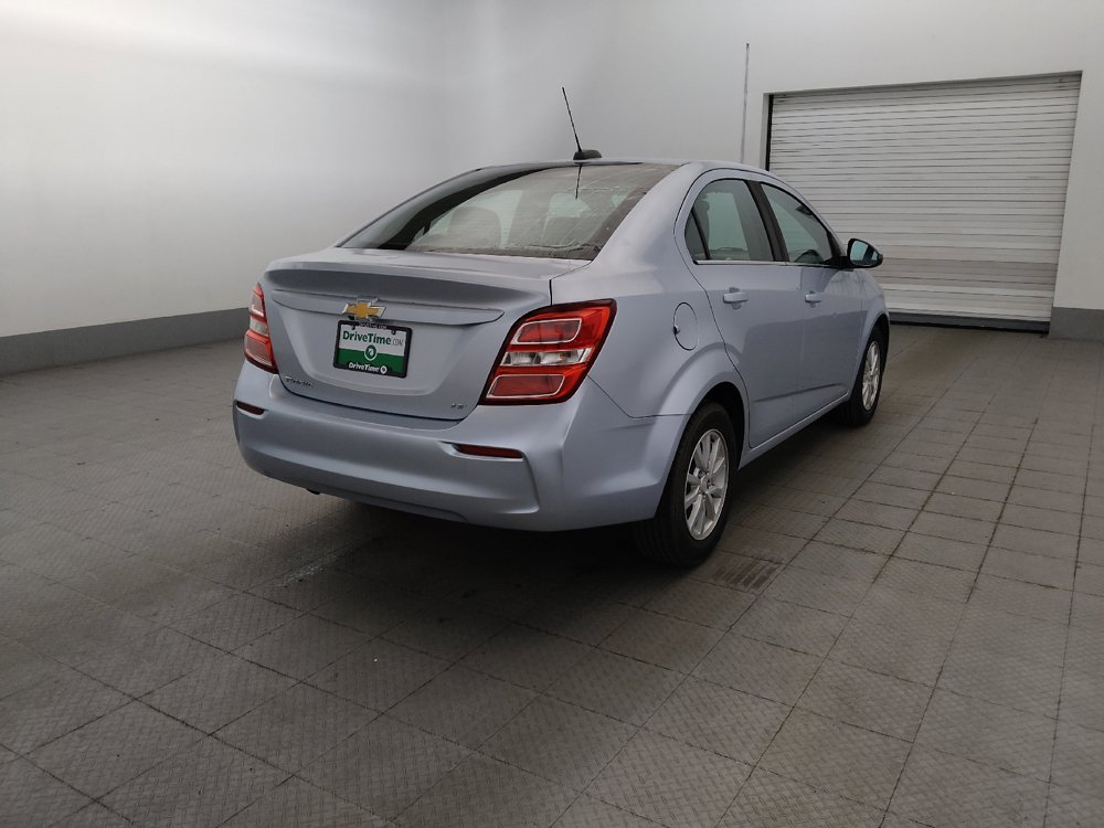Used 2017 Chevrolet Sonic LT FWD image 9