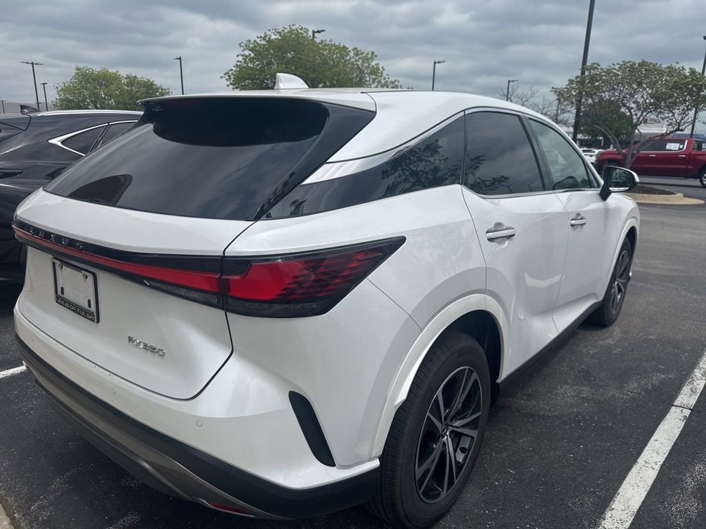 Used 2025 Lexus RX 350 FWD w/ Technology Package image 3
