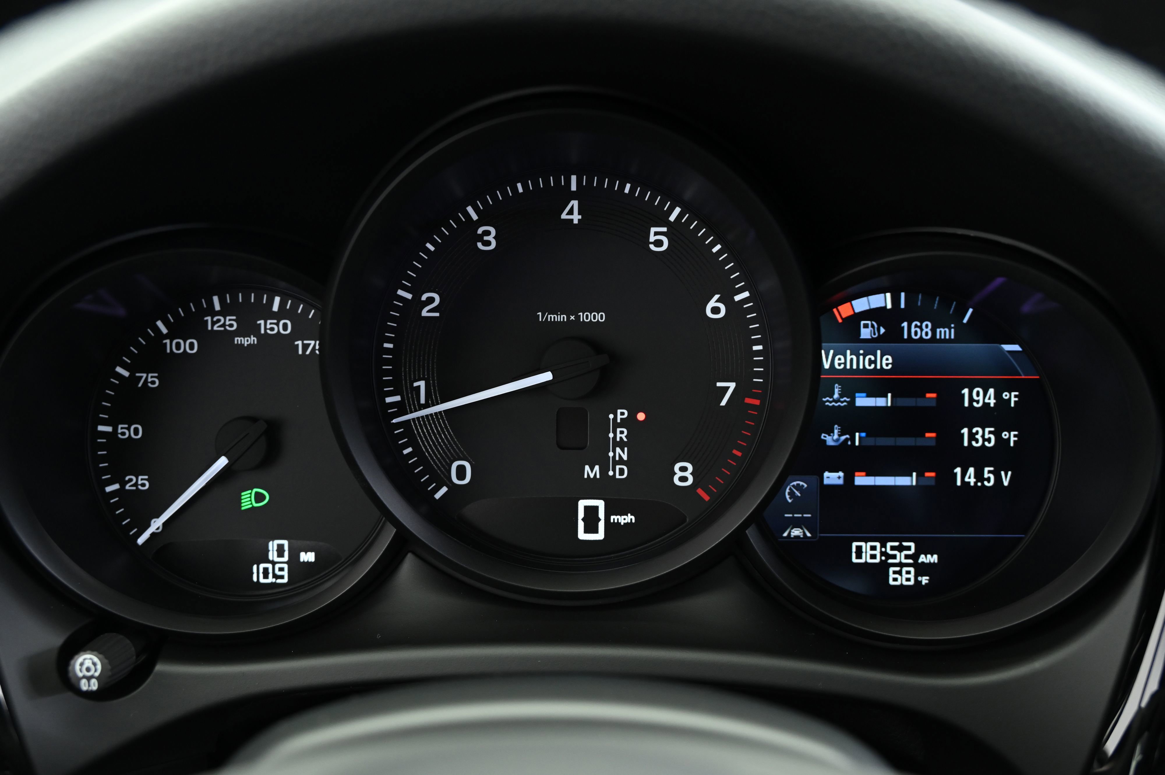 Certified 2025 Porsche Macan image 46