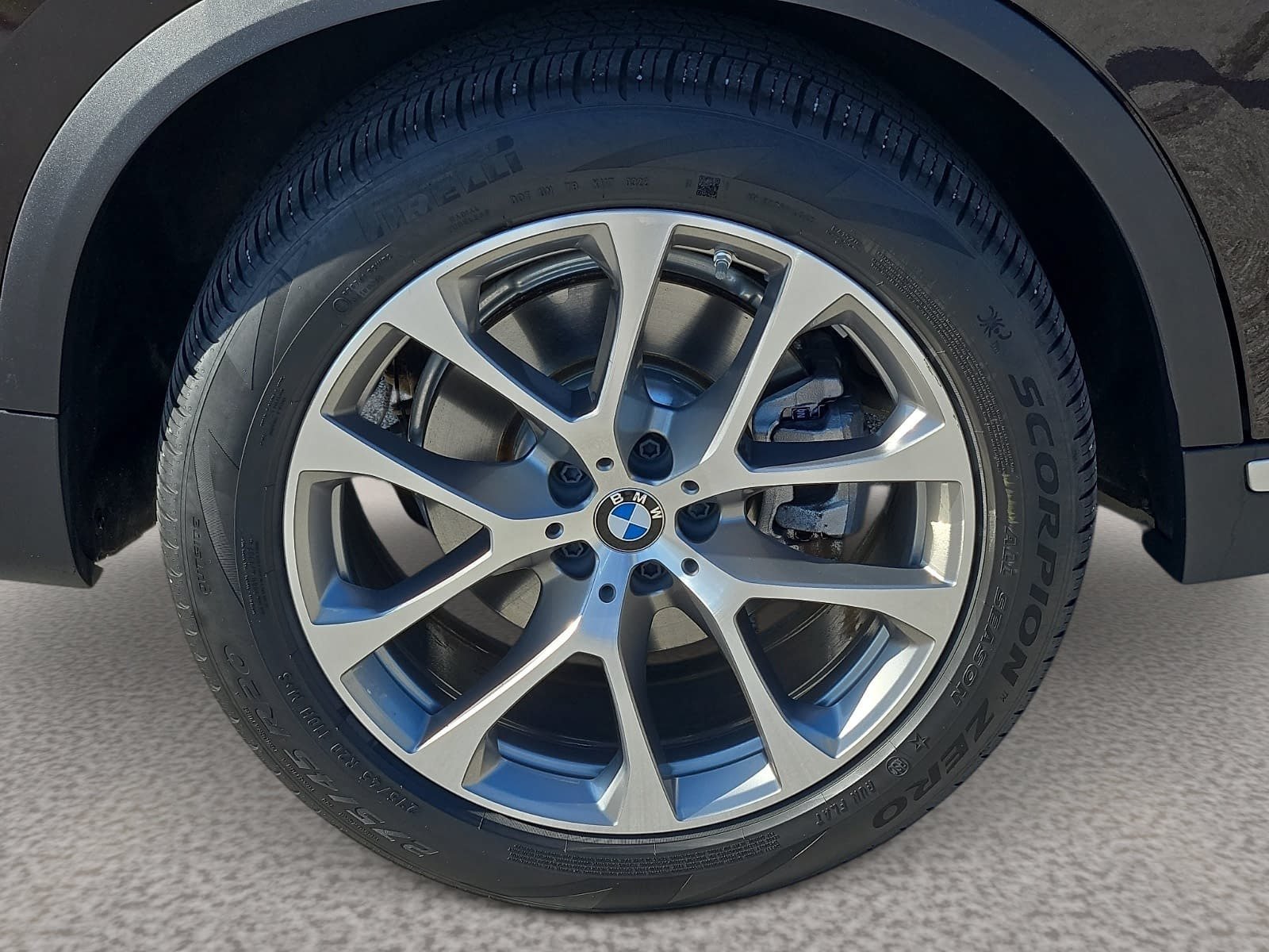 Used 2022 BMW X5 xDrive40i w/ Premium Package AWD/4WD image 8