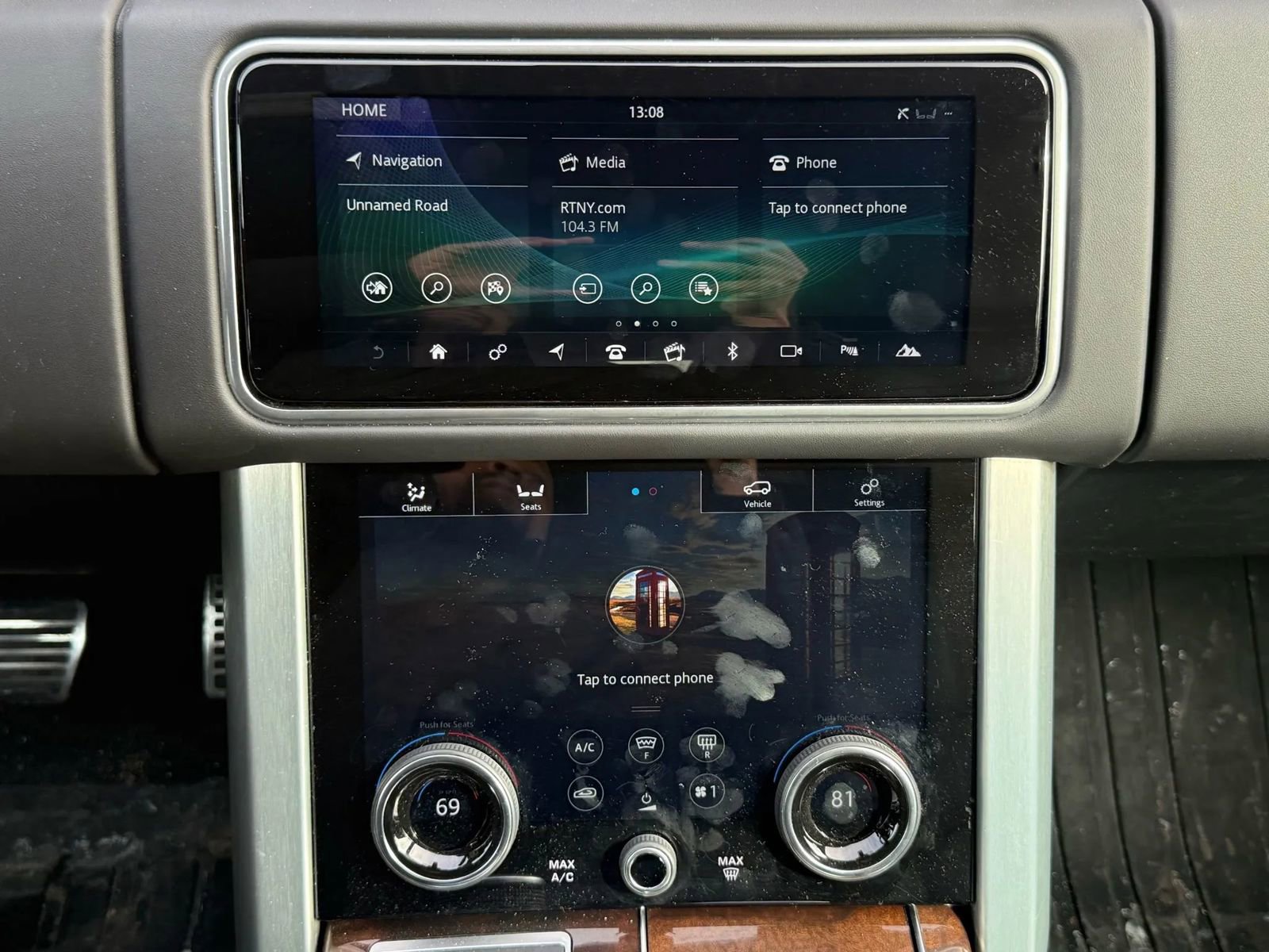 Used 2022 Land Rover Range Rover Westminster Edition image 15