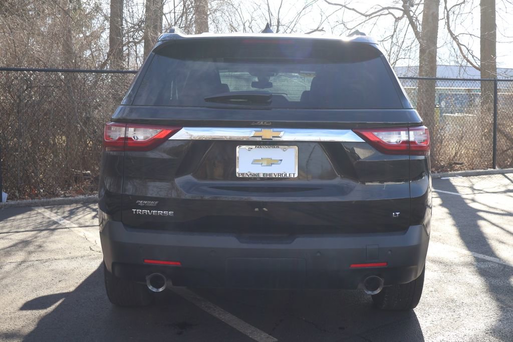 Used 2020 Chevrolet Traverse LT w/ LT Premium Package image 6