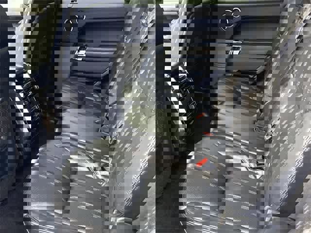 Used 2017 Land Rover Range Rover Sport SE image 13