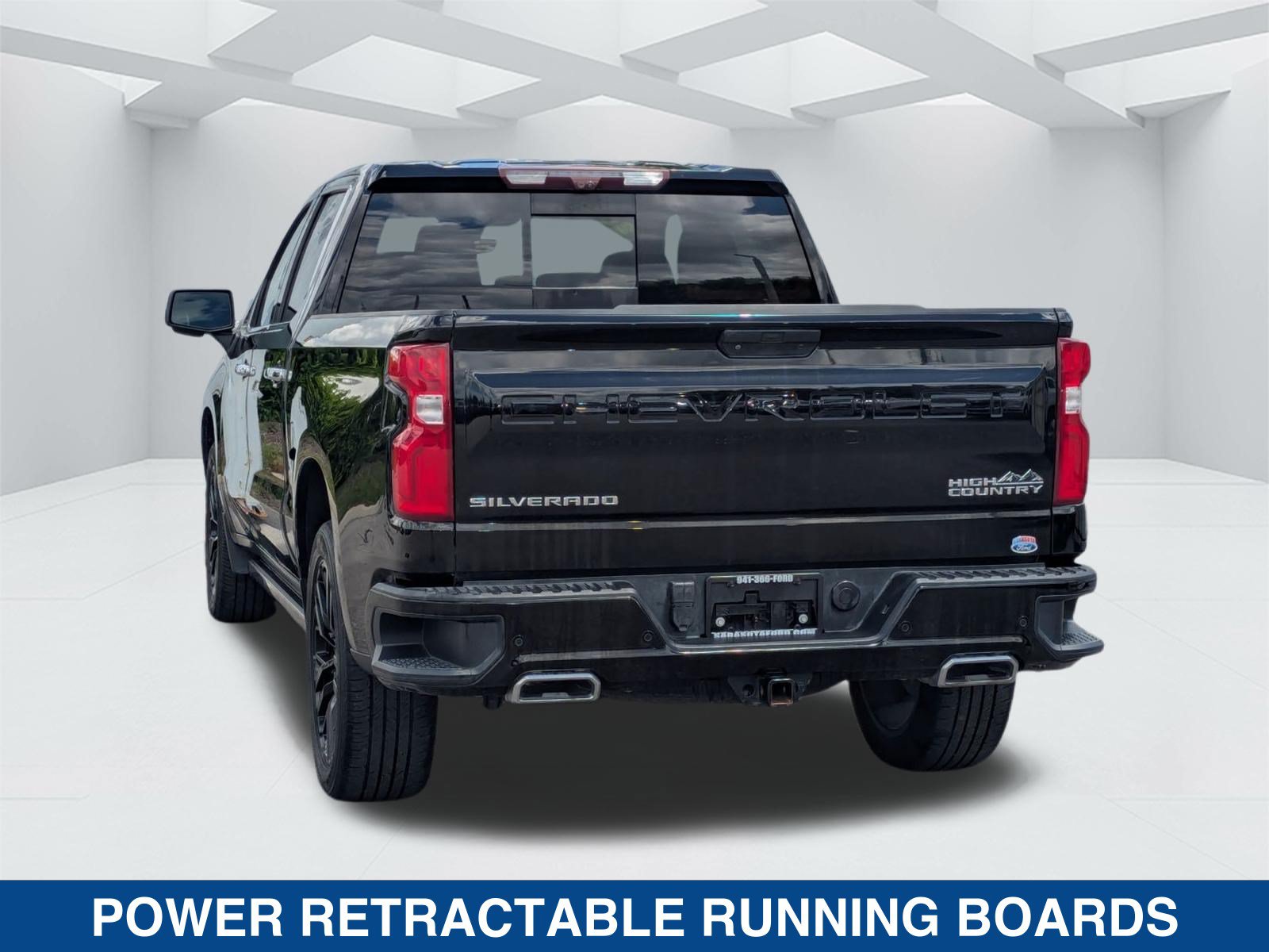 Used 2020 Chevrolet Silverado 1500 High Country w/ Technology Package AWD/4WD image 7