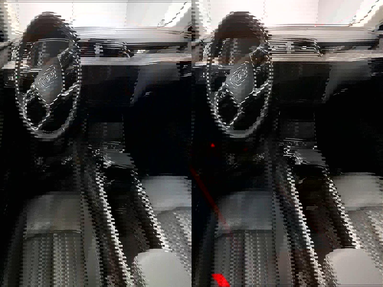 Certified 2024 Audi Q8 e-tron Premium Plus image 18