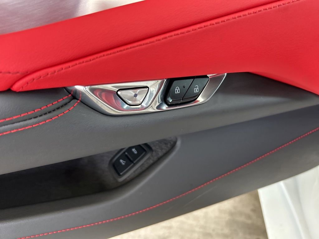 Used 2021 Chevrolet Corvette Stingray Preferred Cpe w/ Chrome Exterior Badge Package image 36