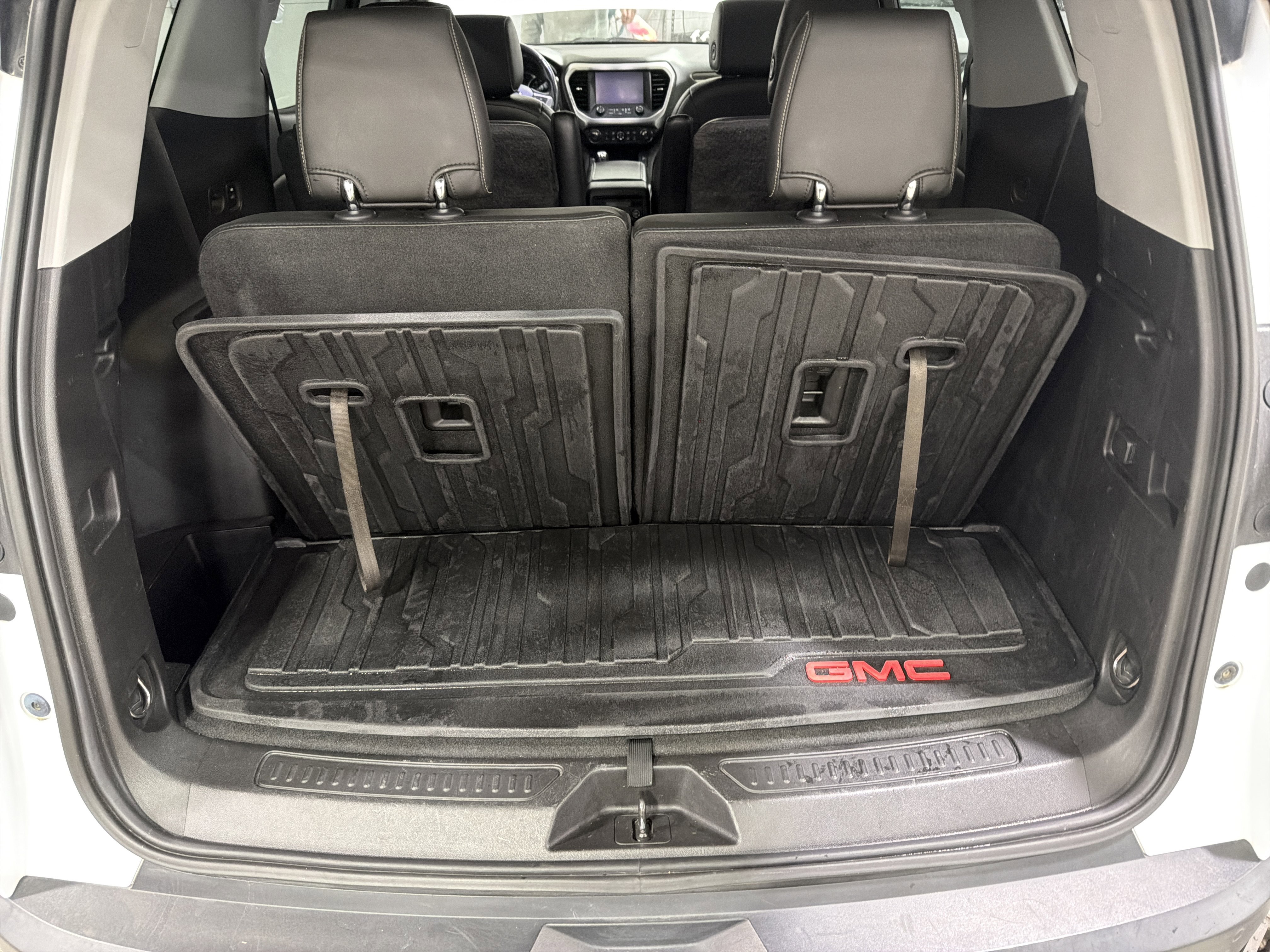Used 2019 GMC Acadia SLT AWD/4WD image 16