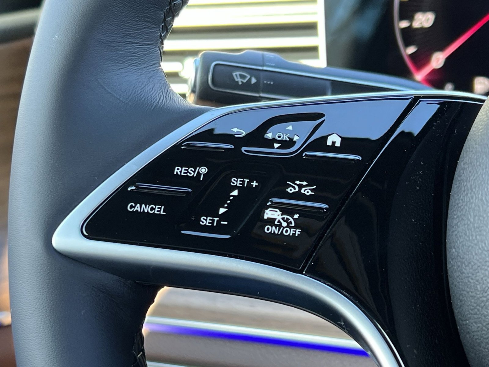 New 2026 Mercedes-Benz GLE 450 GLE 450 Coupe image 31