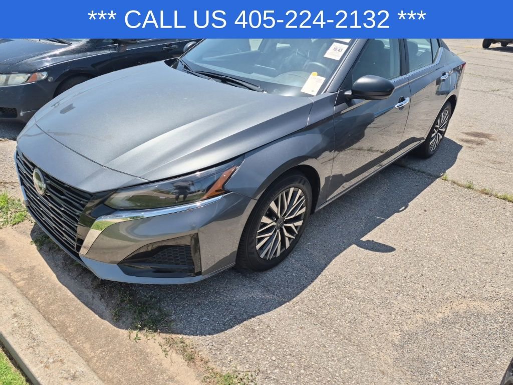 Used 2025 Nissan Altima 2.5 SV