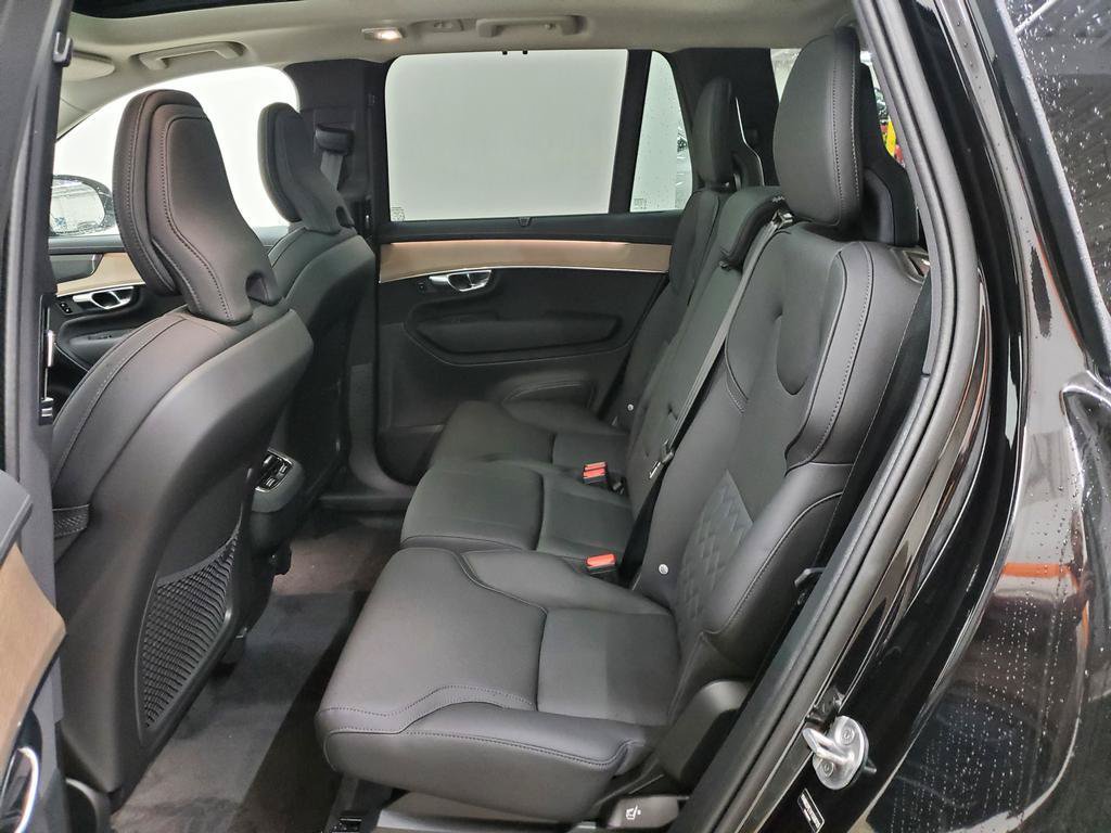 New 2027 Volvo XC90 B6 Plus AWD/4WD image 8