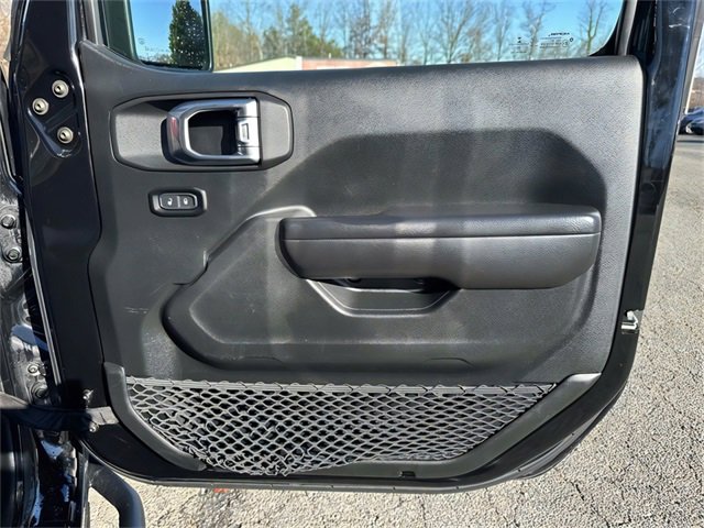 Used 2021 Jeep Wrangler Unlimited Rubicon w/ Cold Weather Group image 25