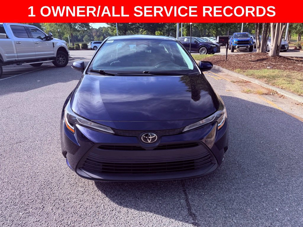 Used 2023 Toyota Corolla LE FWD image 2