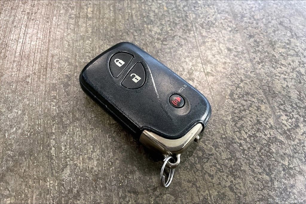 Used 2013 Lexus CT 200h FWD image 11