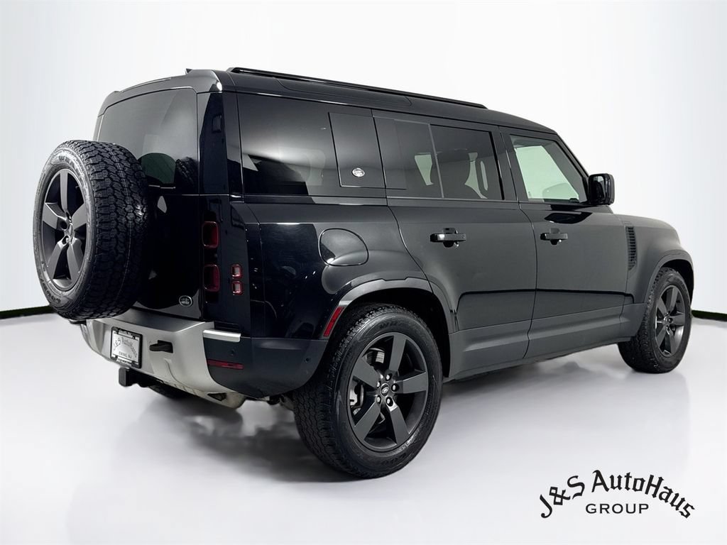 Used 2023 Land Rover Defender 110 SE AWD/4WD image 7
