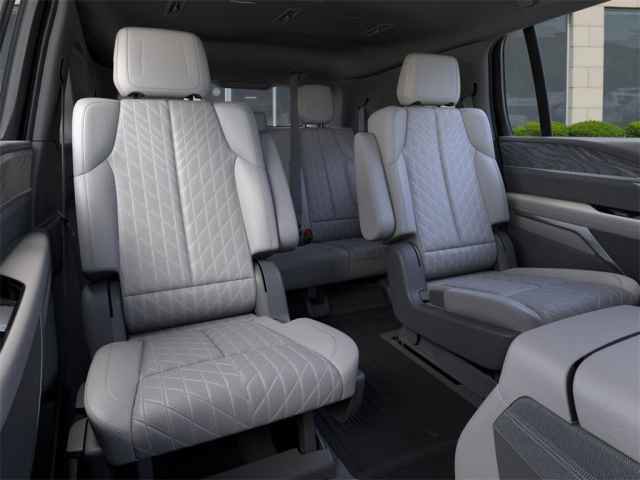 New 2026 Cadillac Escalade IQ Luxury 1 w/ LPO, Floor Liner Package image 18