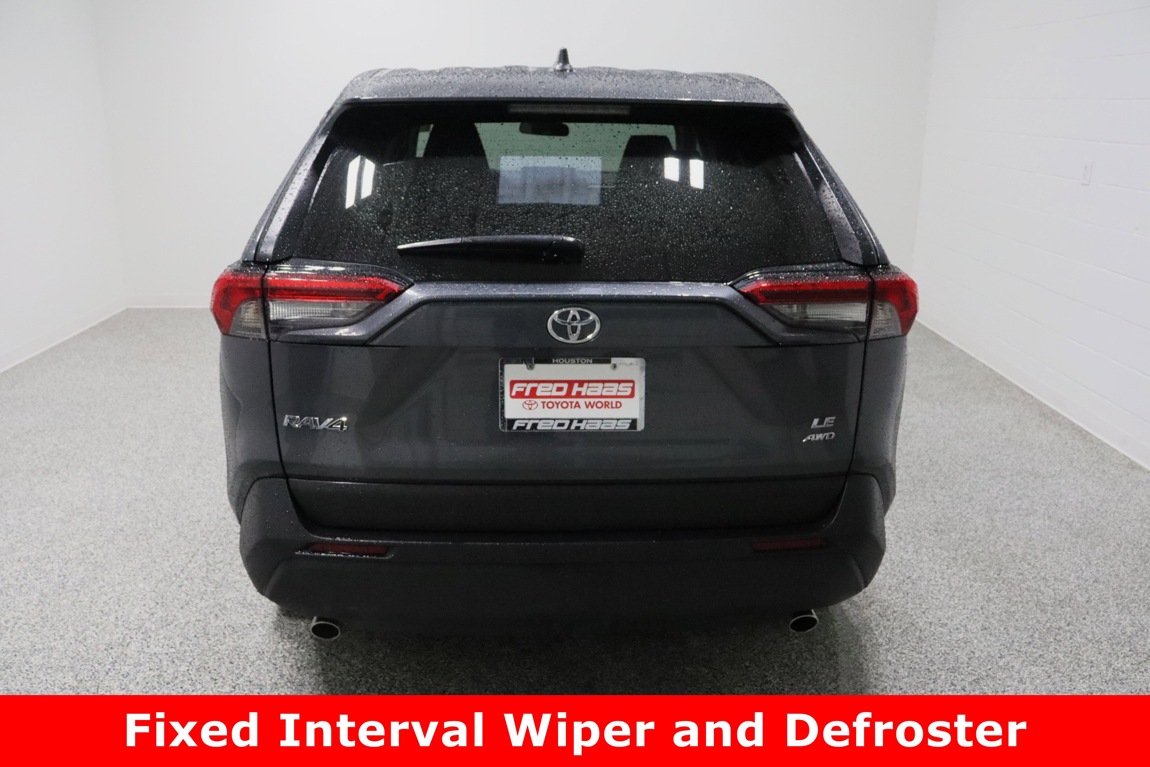 Used 2024 Toyota RAV4 LE image 8