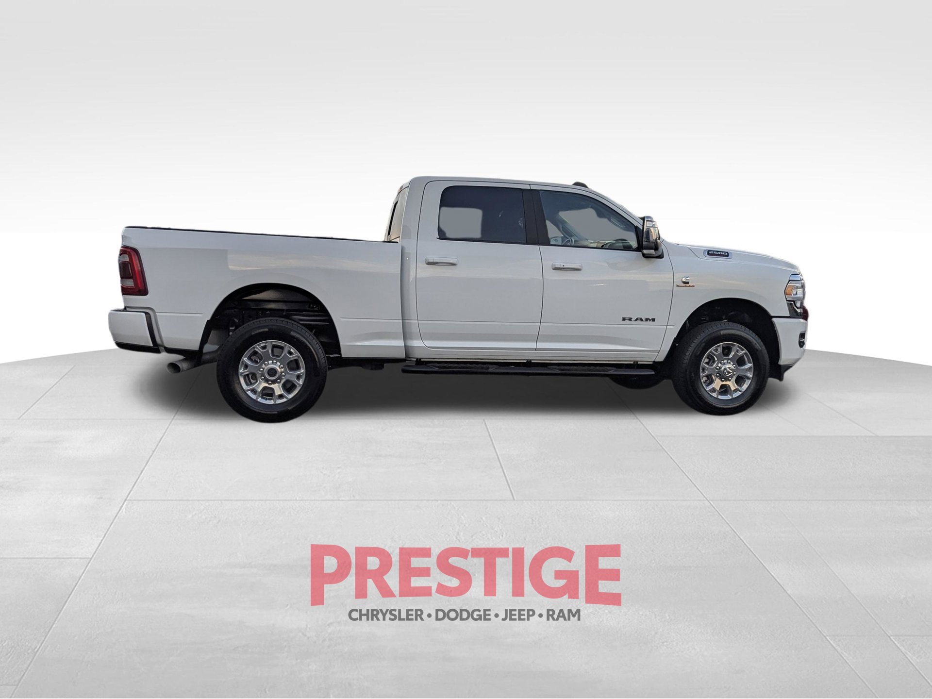Used 2024 RAM 2500 Laramie AWD/4WD image 7