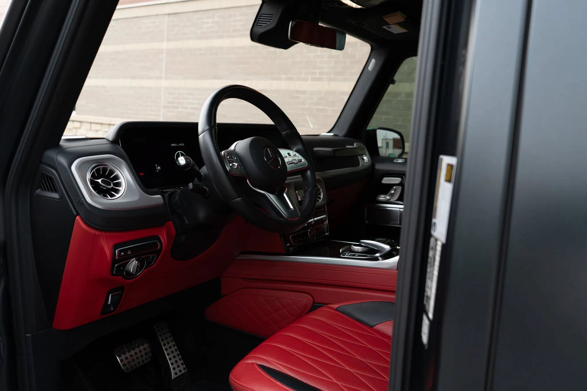 Used 2021 Mercedes-Benz G 550 image 16