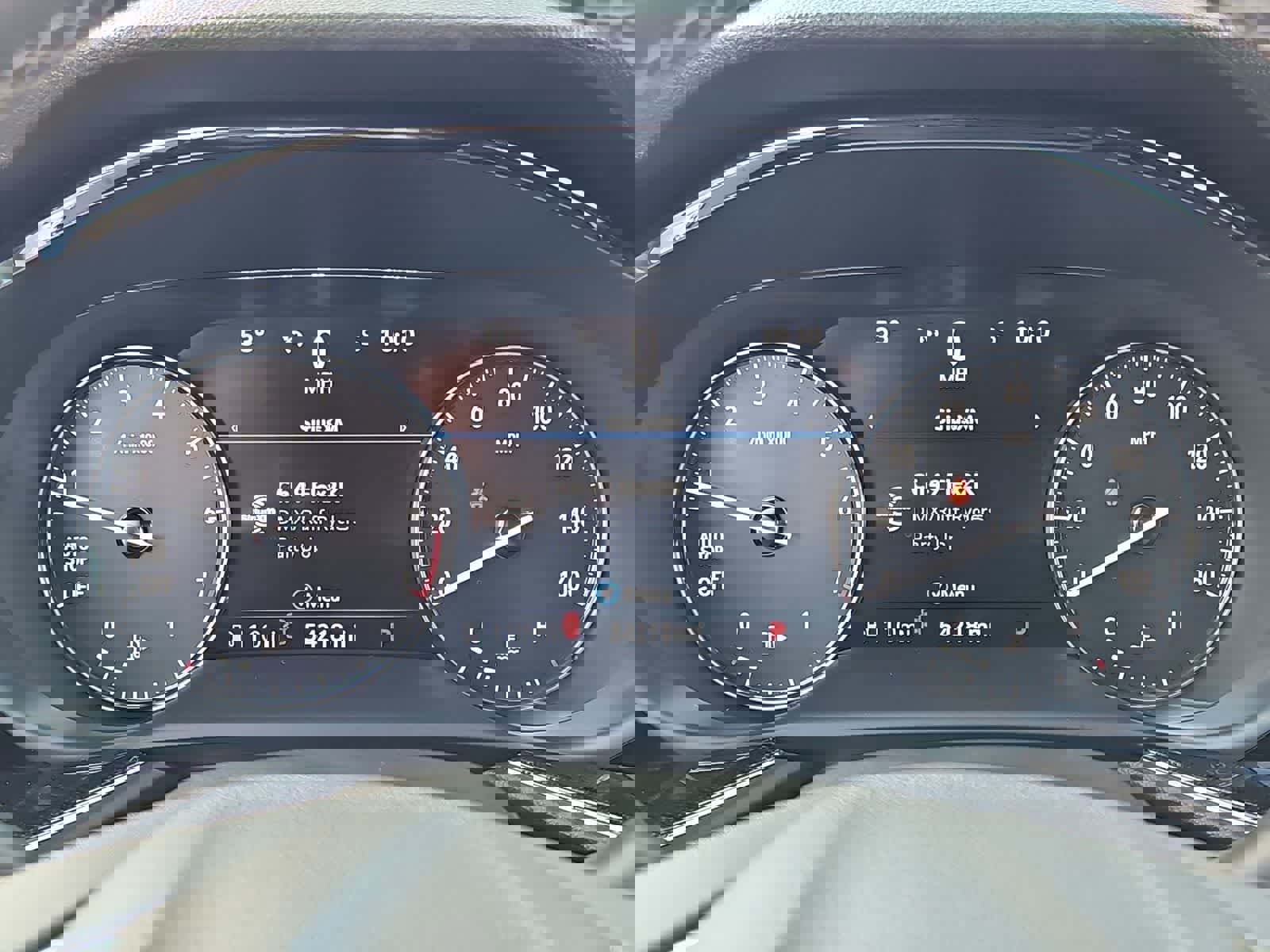 Used 2022 Buick Envision Essence w/ Sport Touring Package image 32