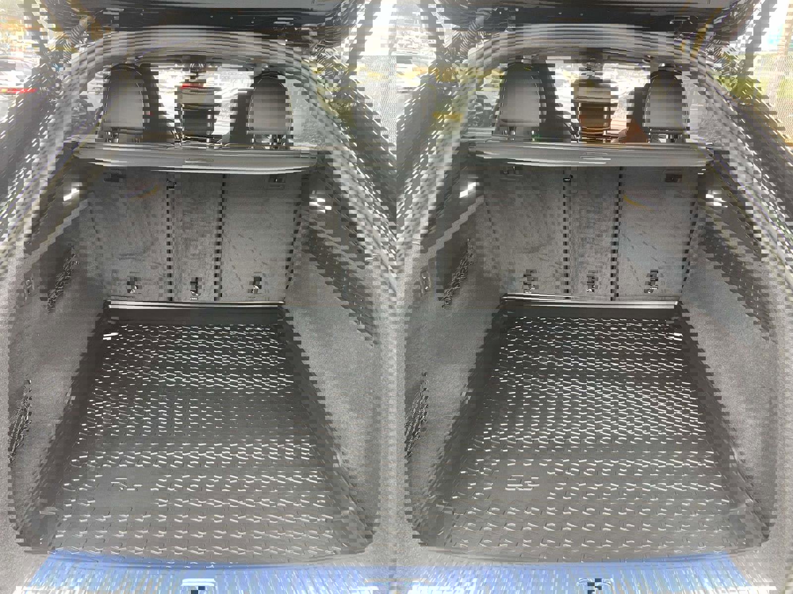 Certified 2025 Audi SQ8 Prestige image 12