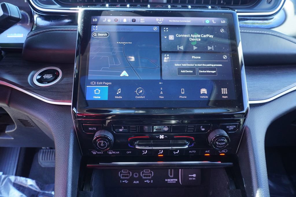 Used 2022 Jeep Grand Cherokee L Limited image 21