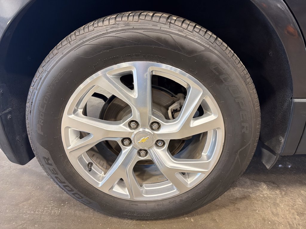 Used 2019 Chevrolet Equinox LT AWD/4WD image 18
