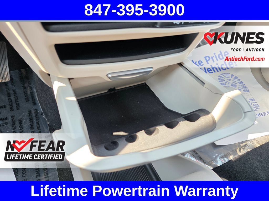 Used 2023 Chrysler Voyager LX FWD image 41