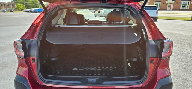 Used 2023 Subaru Outback Limited AWD/4WD image 35