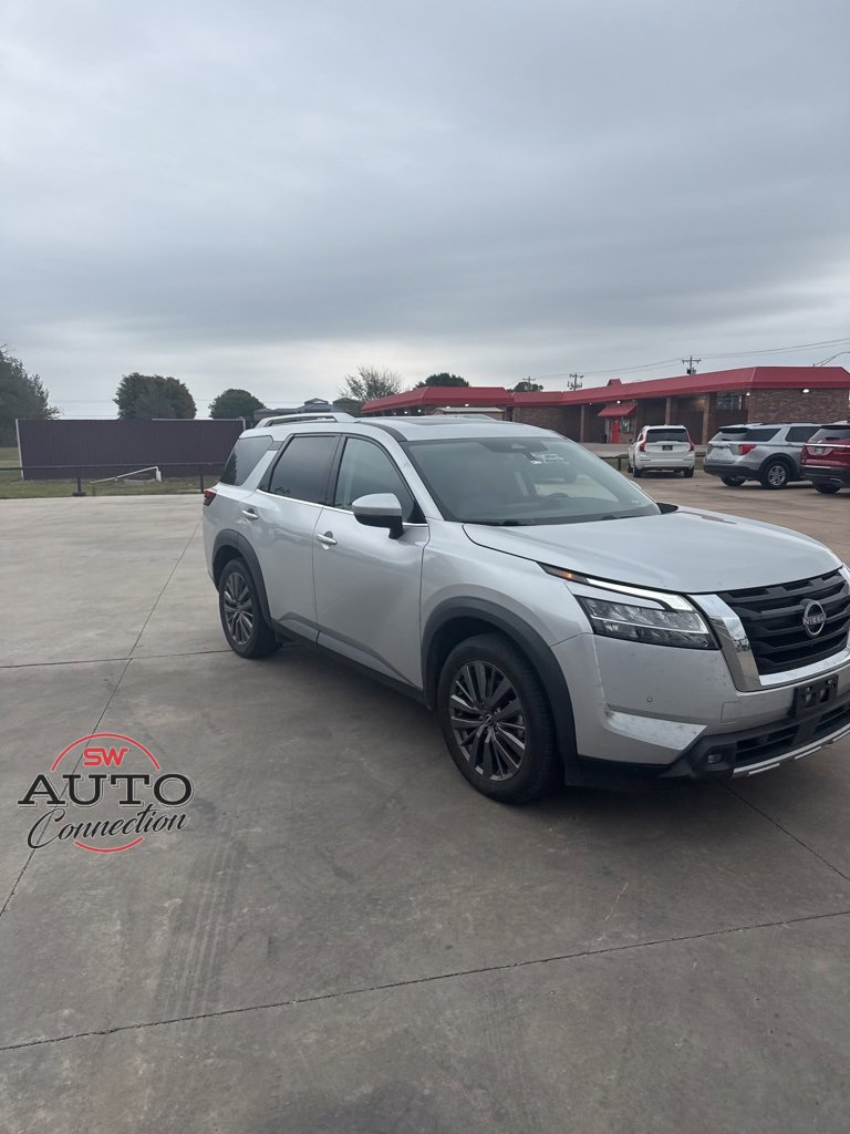 Used 2022 Nissan Pathfinder SL w/ SL Premium Package