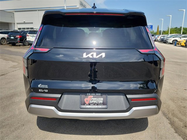 New 2026 Kia EV9 Light image 4