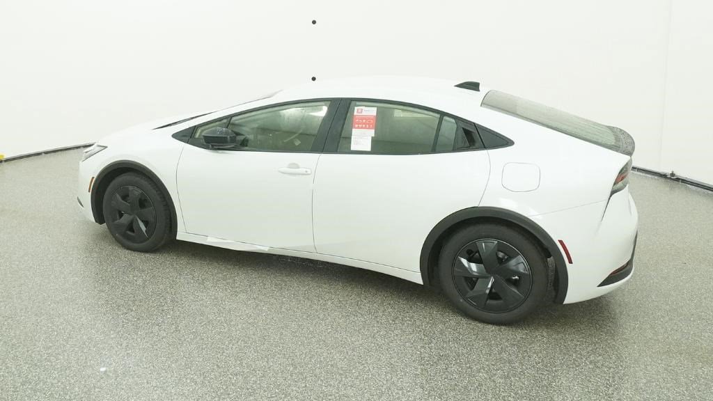 New 2026 Toyota Prius LE image 11