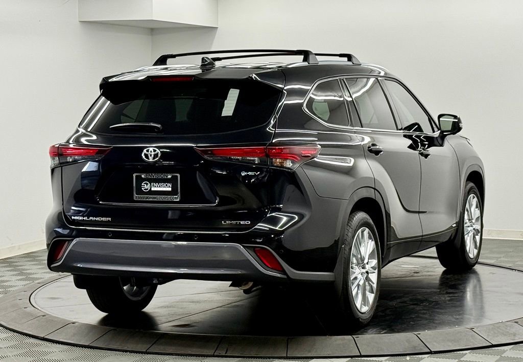 Used 2026 Toyota Highlander Limited image 8