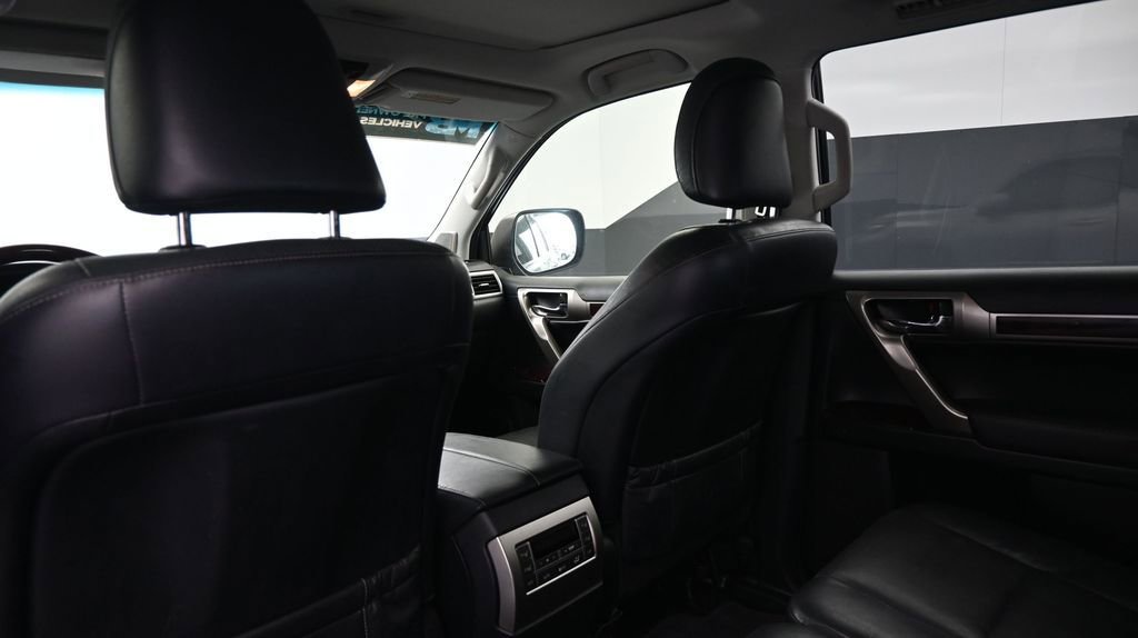 Used 2016 Lexus GX 460 w/ Premium Package AWD/4WD image 20