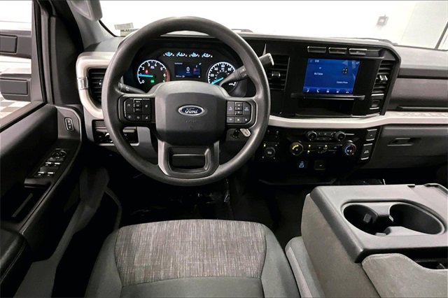 Used 2023 Ford F250 XLT image 5