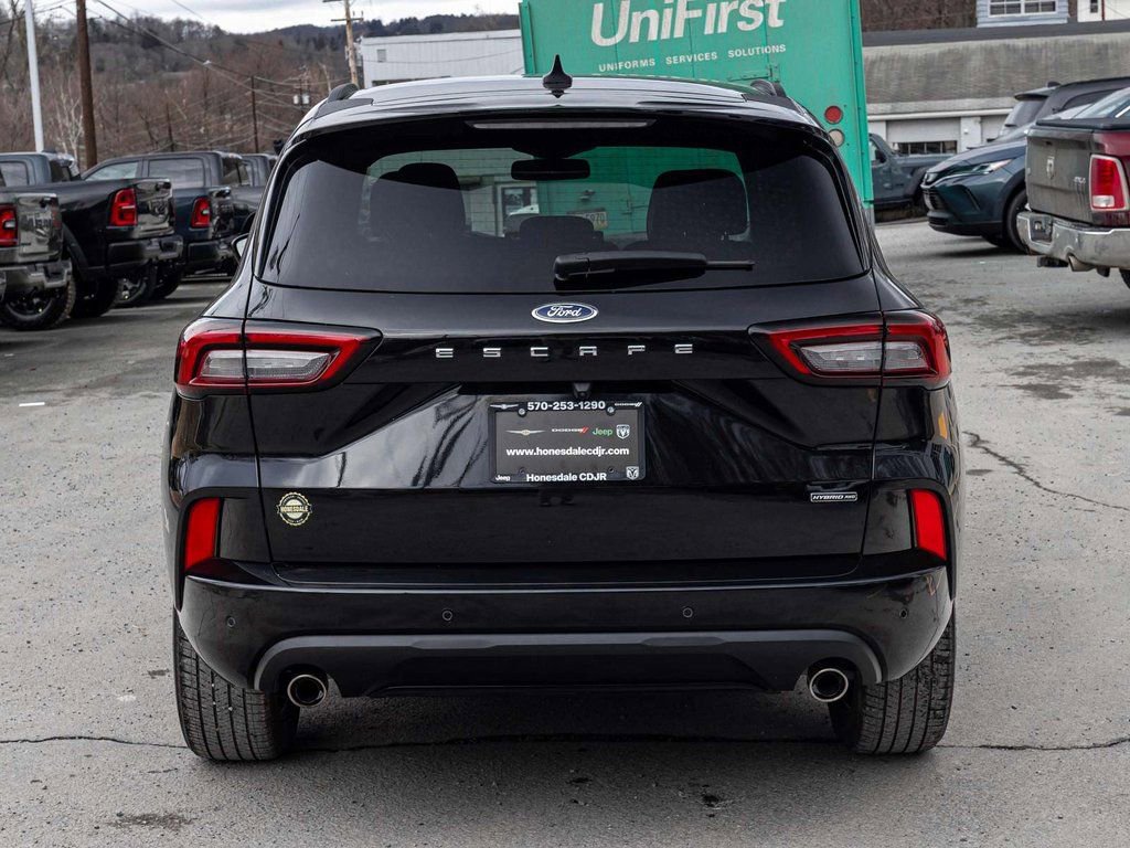 Used 2025 Ford Escape ST-Line Elite w/ Premium Technology Package image 5