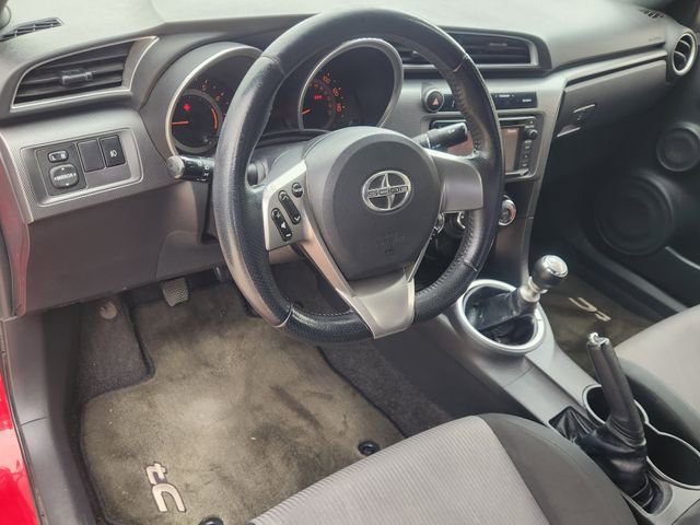 Used 2015 Scion tC FWD image 18