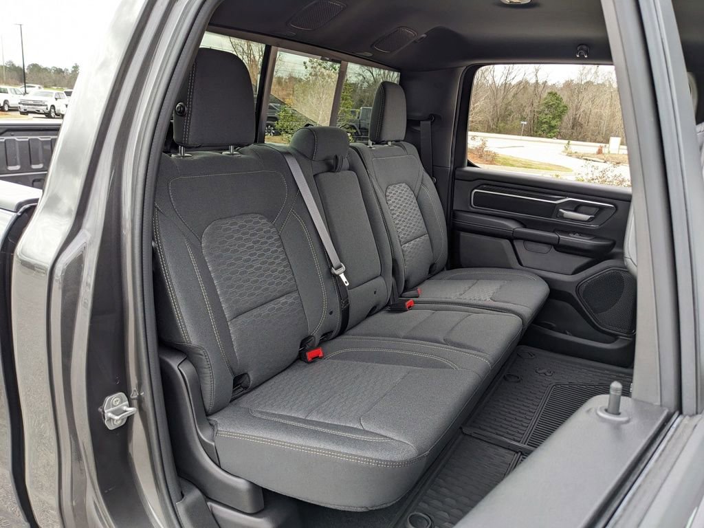 New 2026 RAM 1500 4x4 Crew Cab image 47