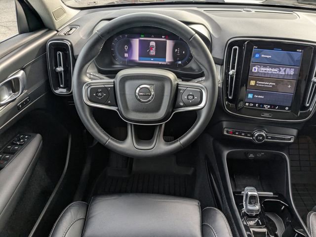 Certified 2023 Volvo XC40 B5 Plus w/ Protection Package Premier image 21