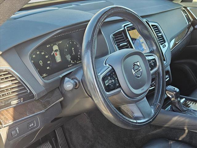 Used 2017 Volvo XC90 T6 Momentum image 9