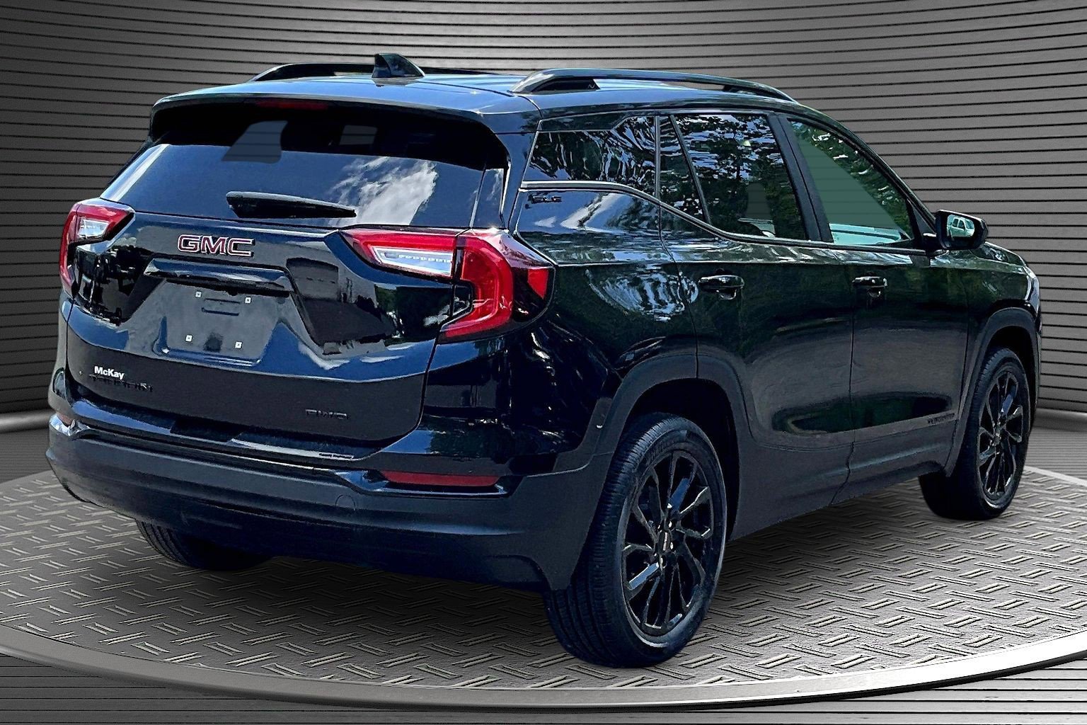 Used 2024 GMC Terrain SLE w/ Driver Convenience Package AWD/4WD image 6