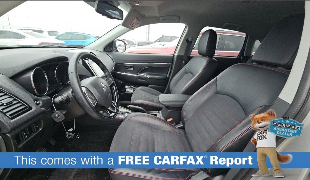 Used 2024 Mitsubishi Outlander Sport SE image 3
