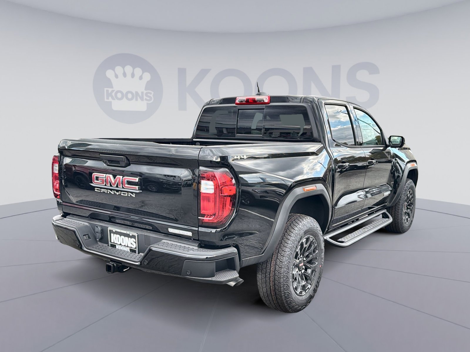 New 2026 GMC Canyon Elevation image 7