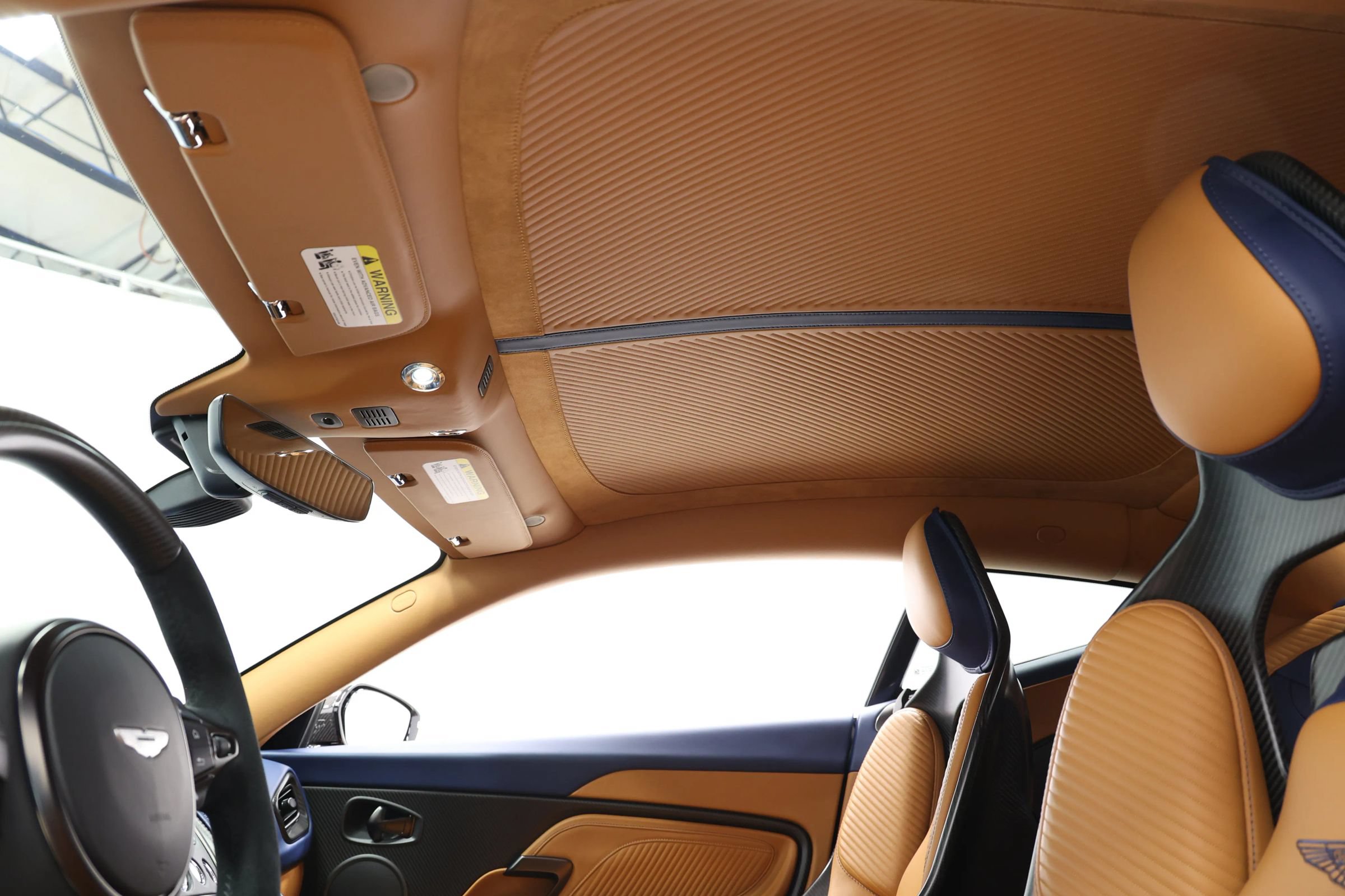 Used 2023 Aston Martin DBS Coupe RWD image 59