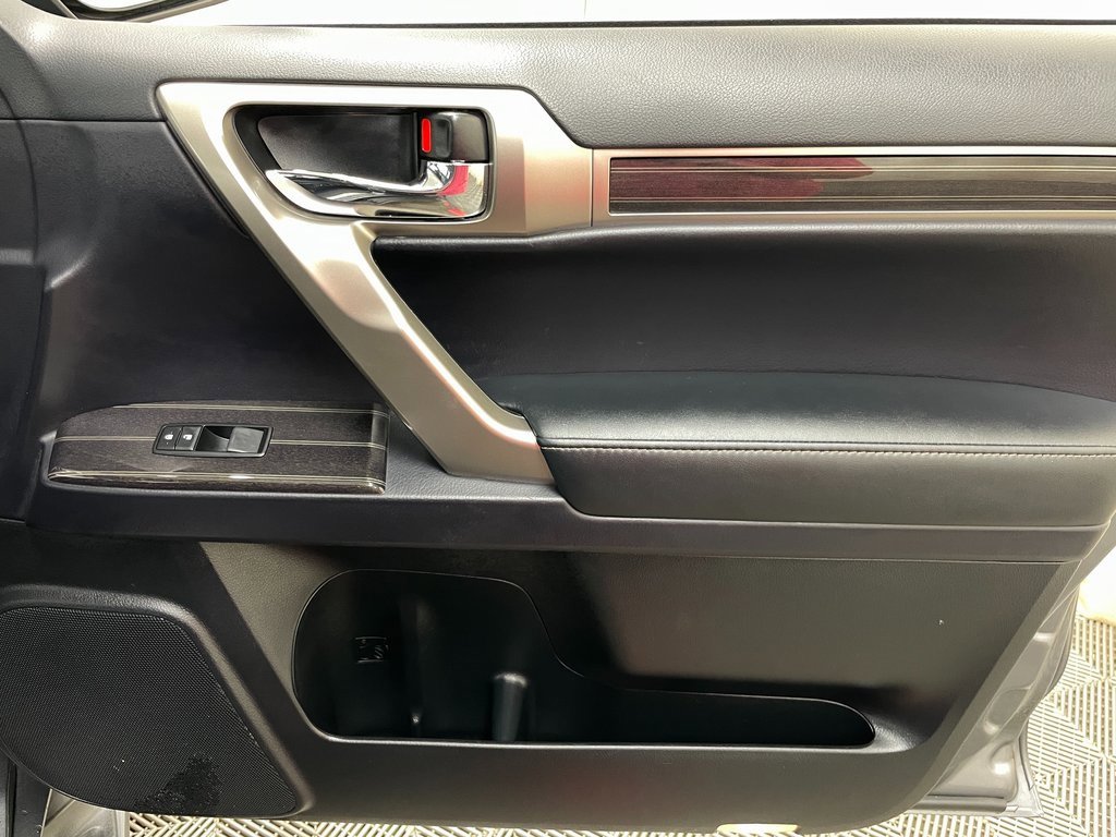 Used 2021 Lexus GX 460 Premium image 45