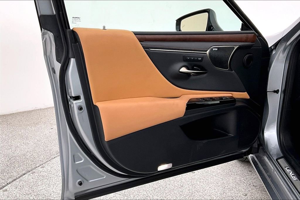 Used 2024 Lexus ES 350 Ultra Luxury image 24