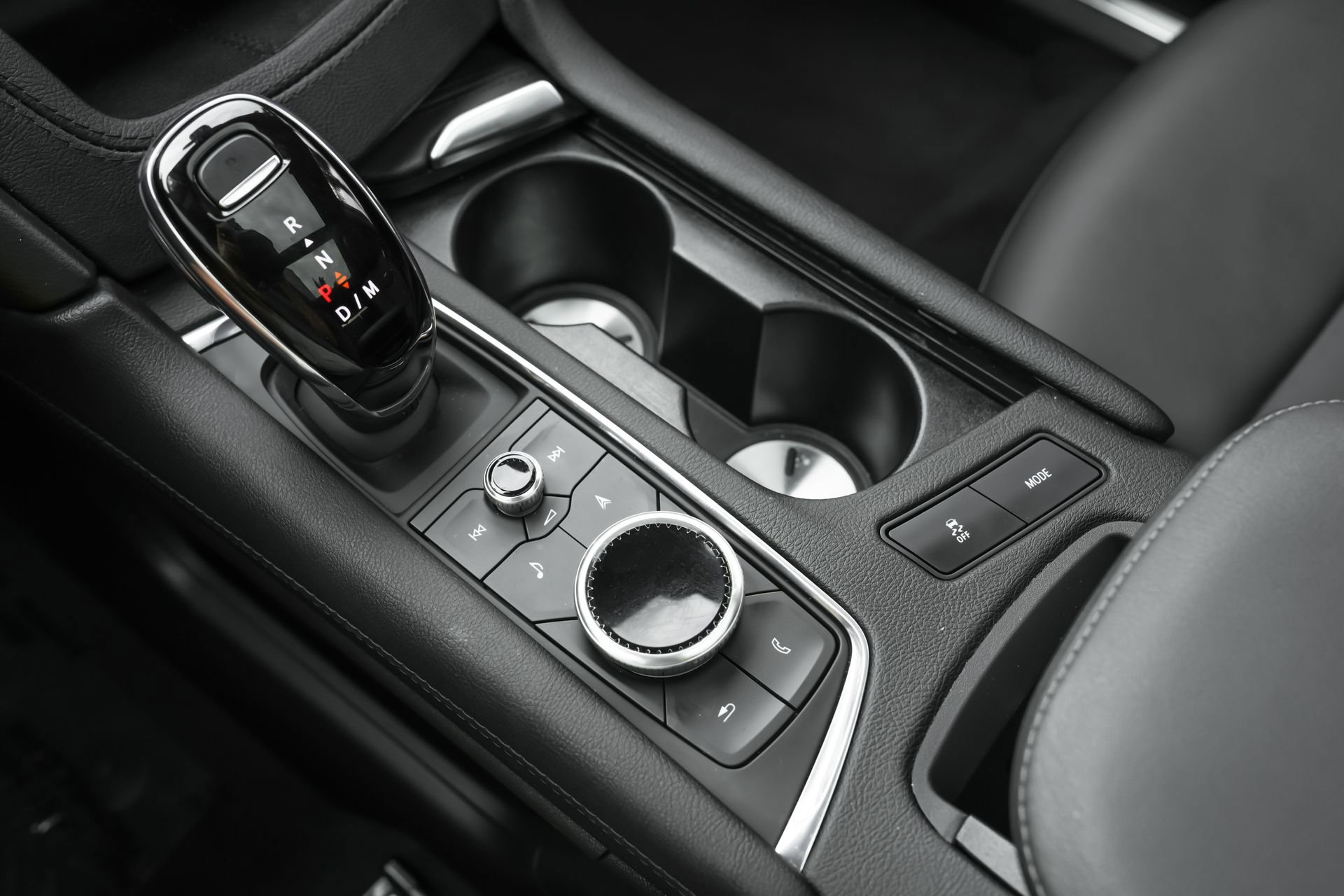 Used 2023 Cadillac XT5 Sportv w/ Technology Package image 16