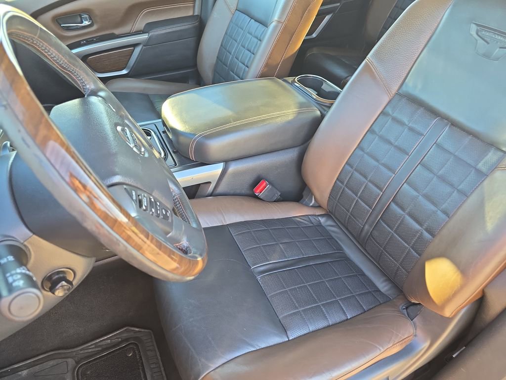 Used 2016 Nissan Titan Platinum Reserve image 15