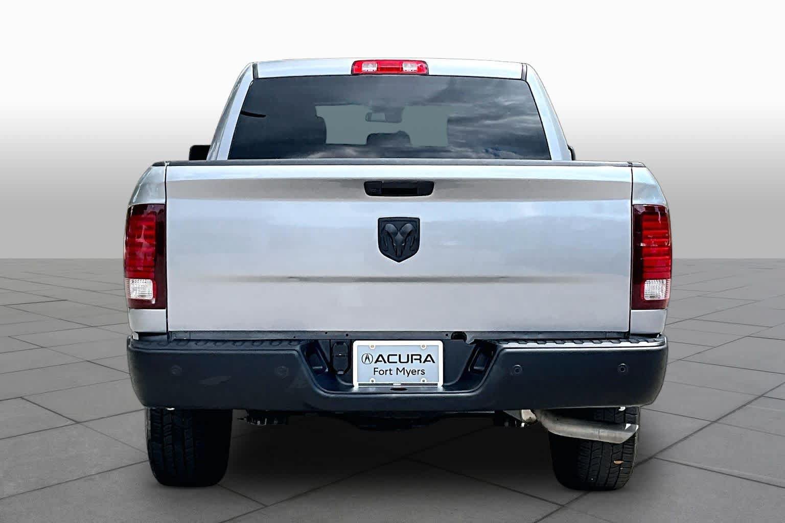 Used 2024 RAM 1500 Warlock RWD image 5